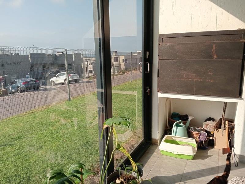 To Let 2 Bedroom Property for Rent in Island View Western Cape